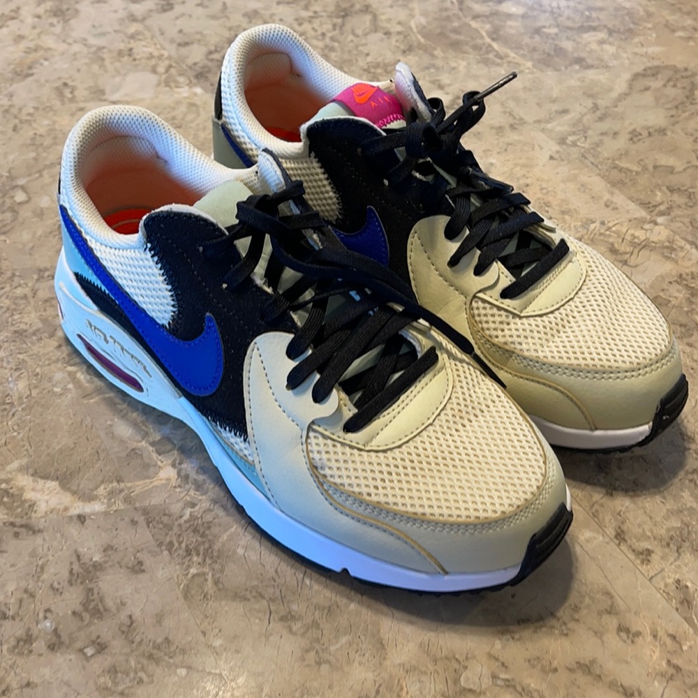 Nike shoes